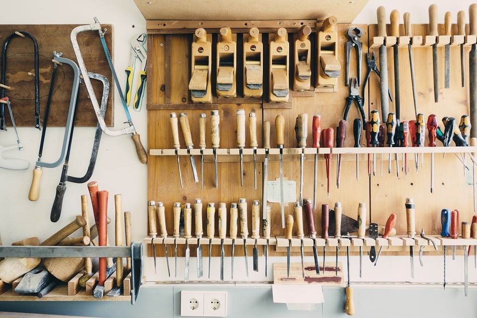 garage workshop tools